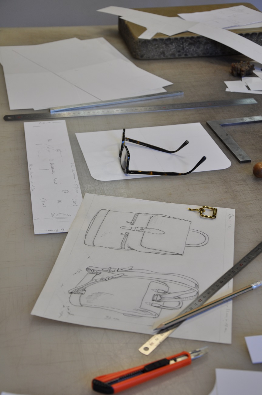 Fashion leather goods, creations and special order, bags, straps, belts, accessories by LE NOËN